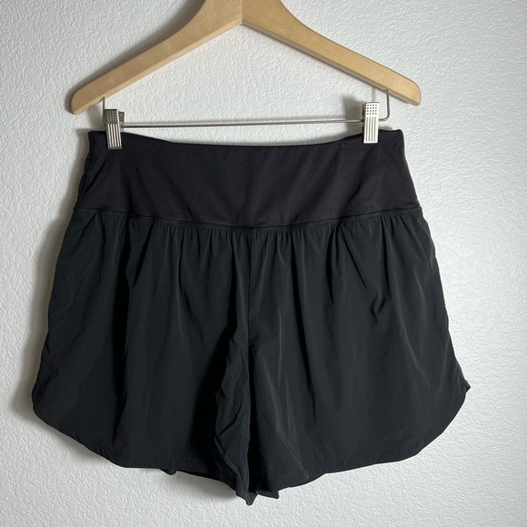 NWOT Spyder Active Women's shorts , Black - Picture 4 of 8